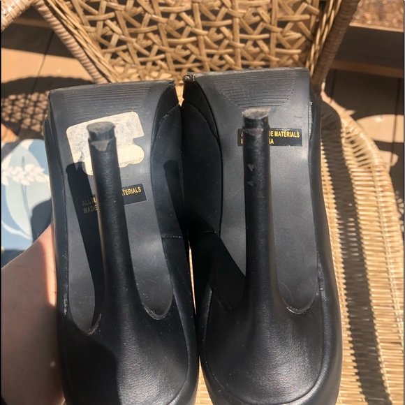 Report ‘Tashi’ pointed toe High Heel Shoes - Picture 9 of 9